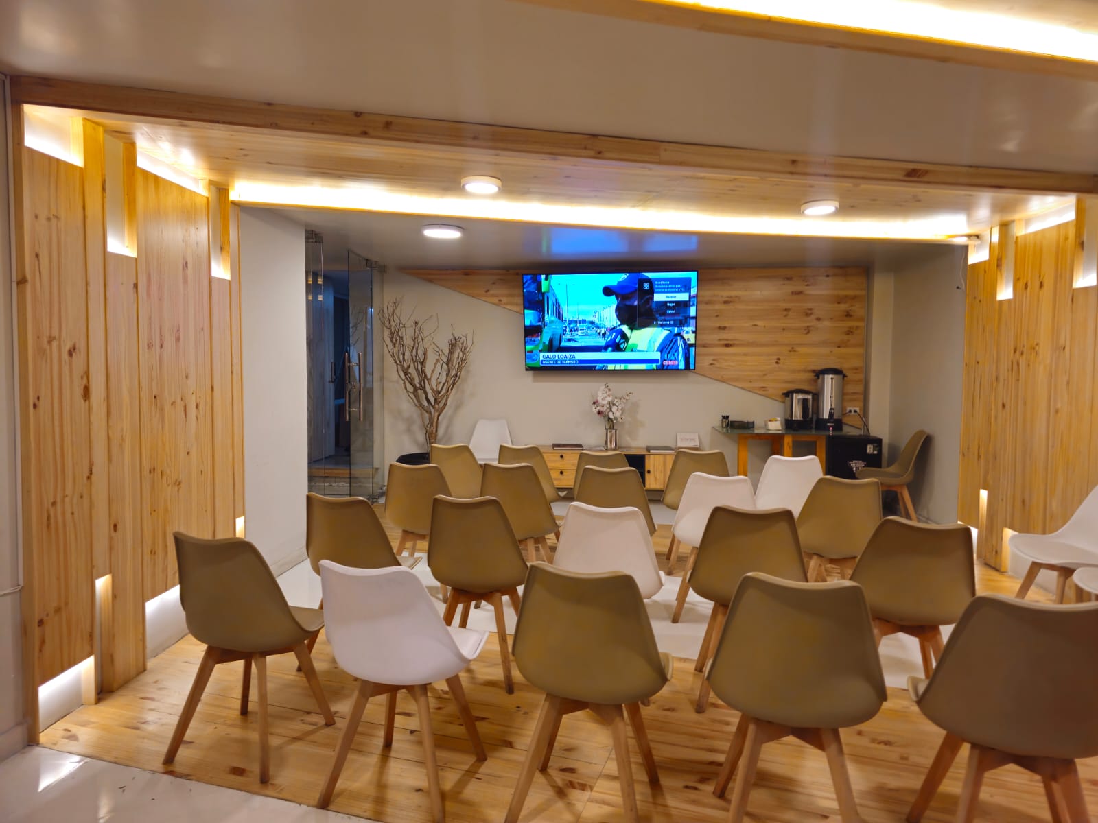 Sala versátil de Coworking Santa Ana